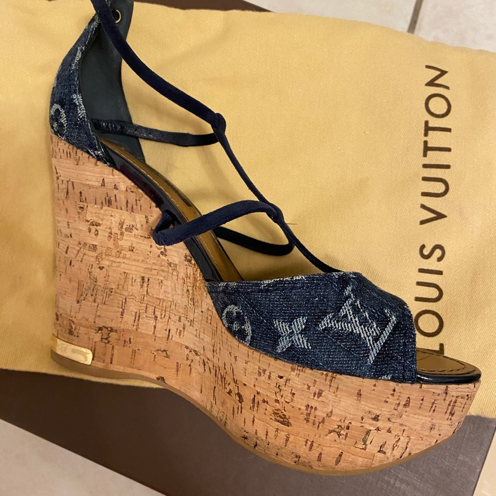 Louis Vuitton Sandals